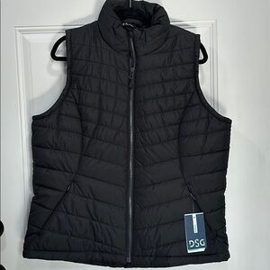 DSG black insulated vest XL